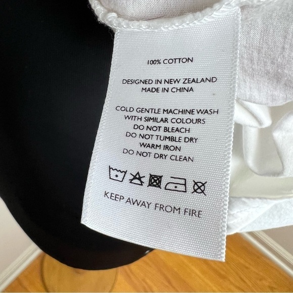 Rue de Seine‎ “Rue Crew” a take the Road Less Travelled Shirt - Picture 12 of 13